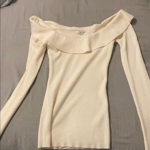 White long sleeve Guess top